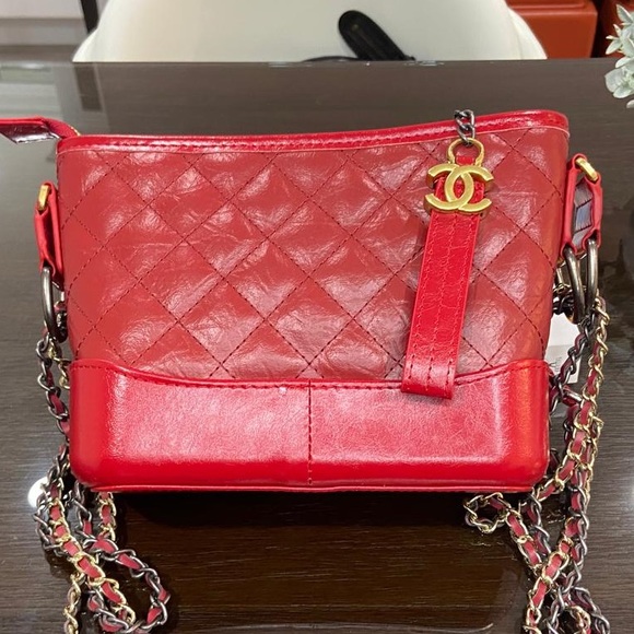 CHANEL Gabrielle Hobo Bag in Red - Picture 2 of 6